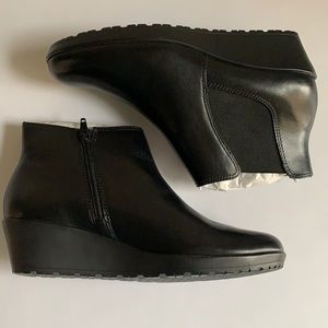 Walking Cradles Kicker Boots